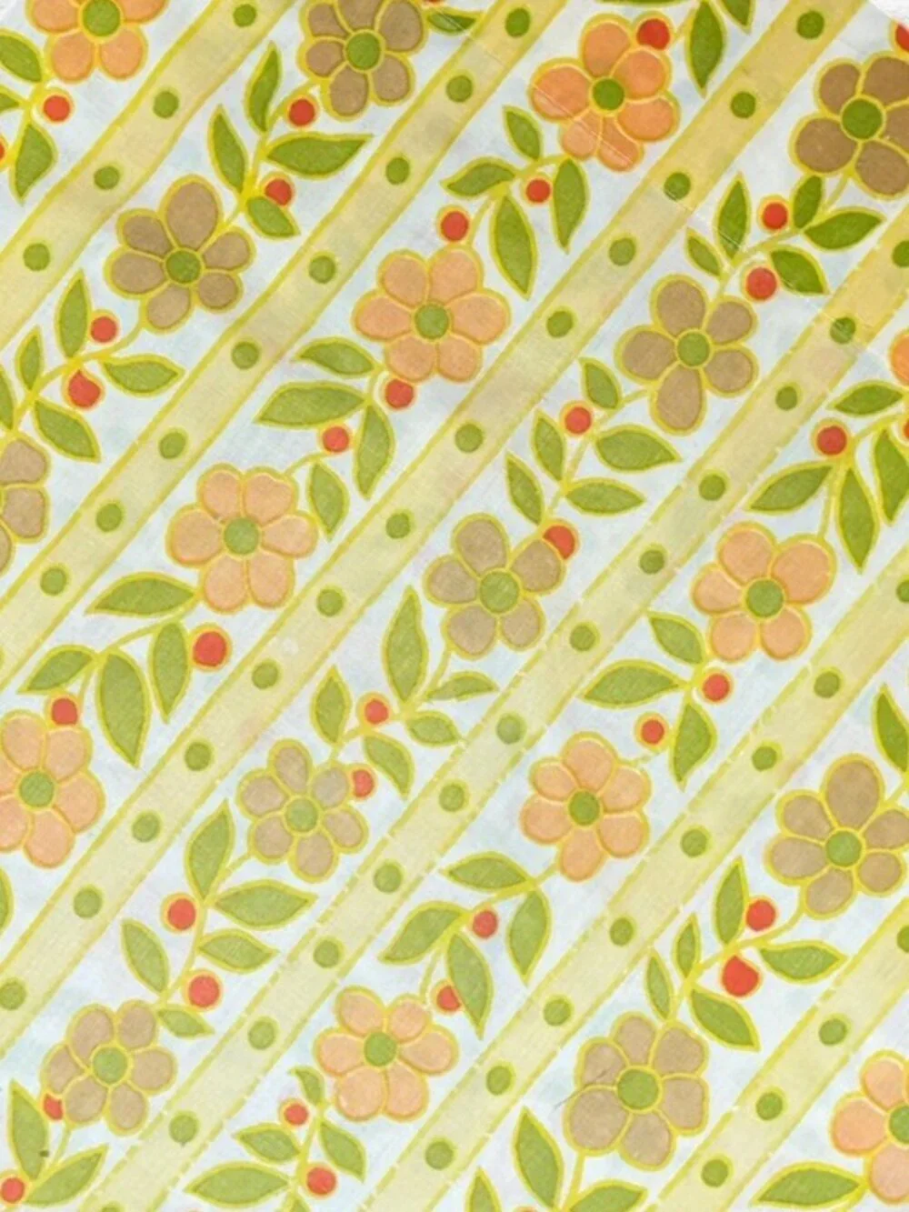 Vintage 70s Cannon Royal Family Floral Pillowcase Mod Daisy Retro Bedding MCM